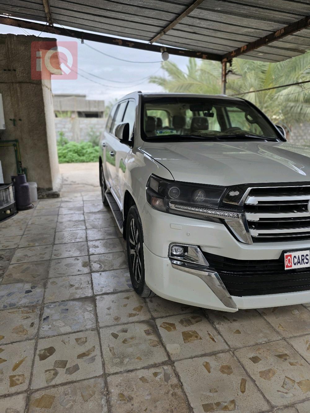 تويوتا لاندكروزر